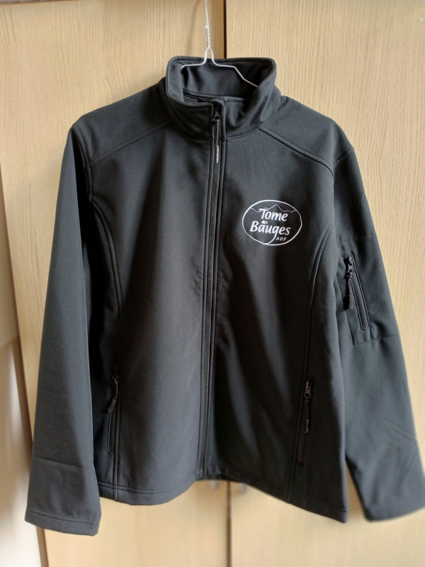 veste-softshell-devant-395 veste-softshell-devant-395