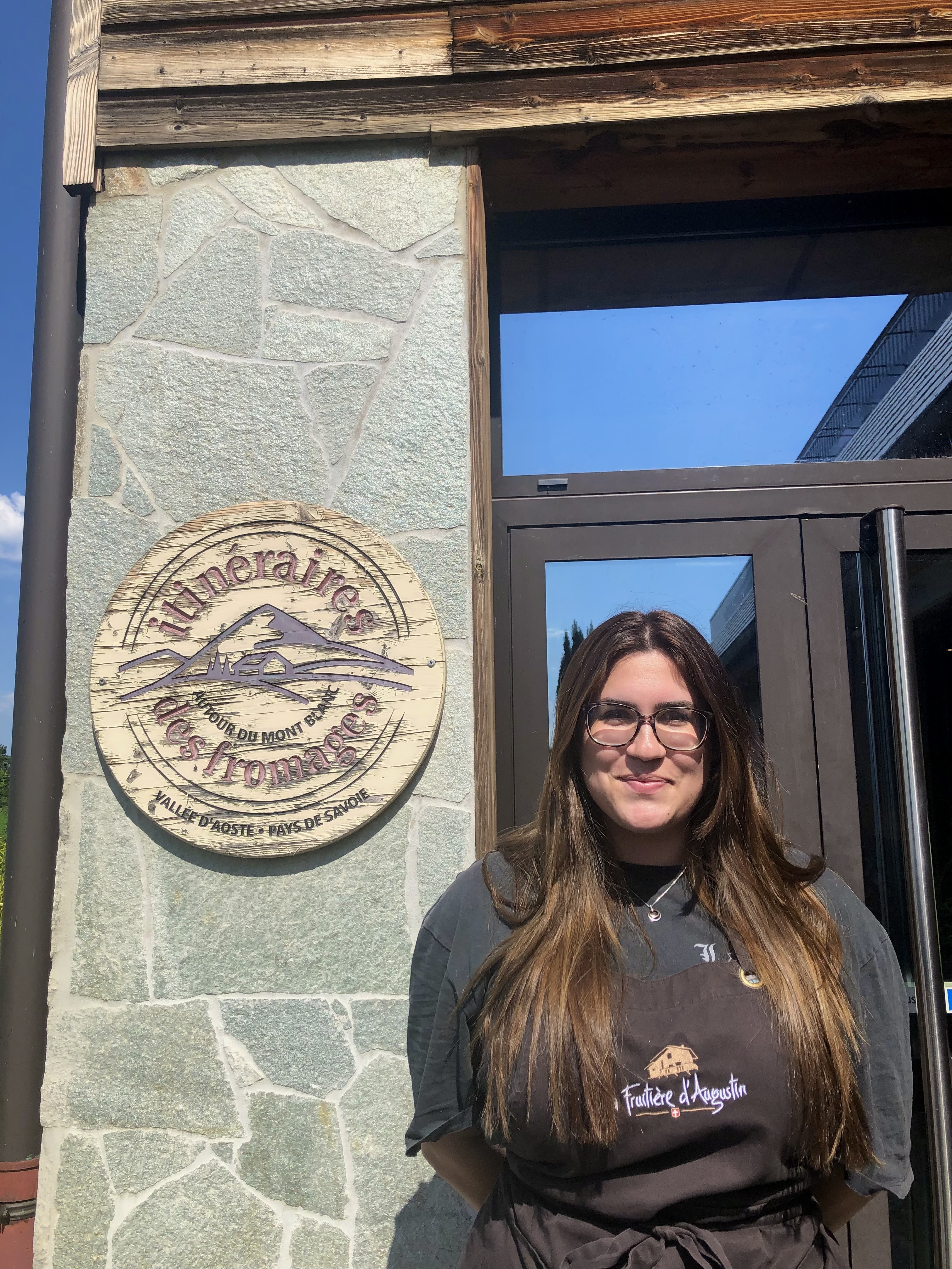 fruitiere-d-augustin-fillinges-personne-498 fruitiere-d-augustin-fillinges-personne-498